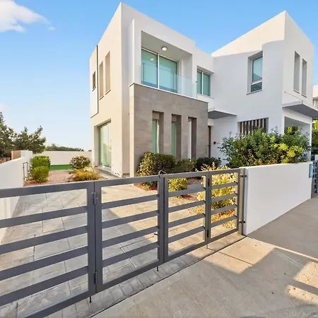 Alassia Blue Villa *