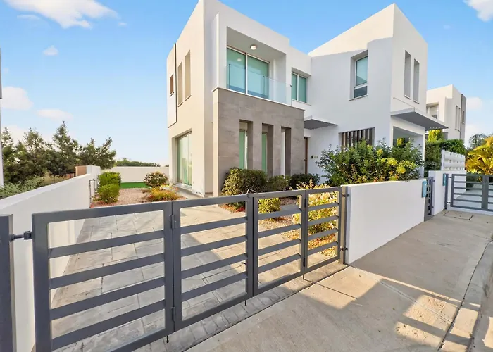 Alassia Blue Villa *