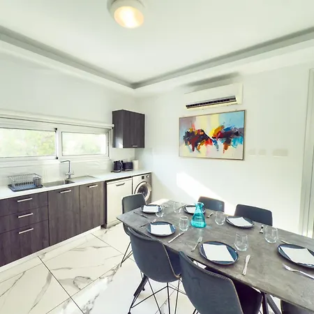 Alassia Blue Villa *